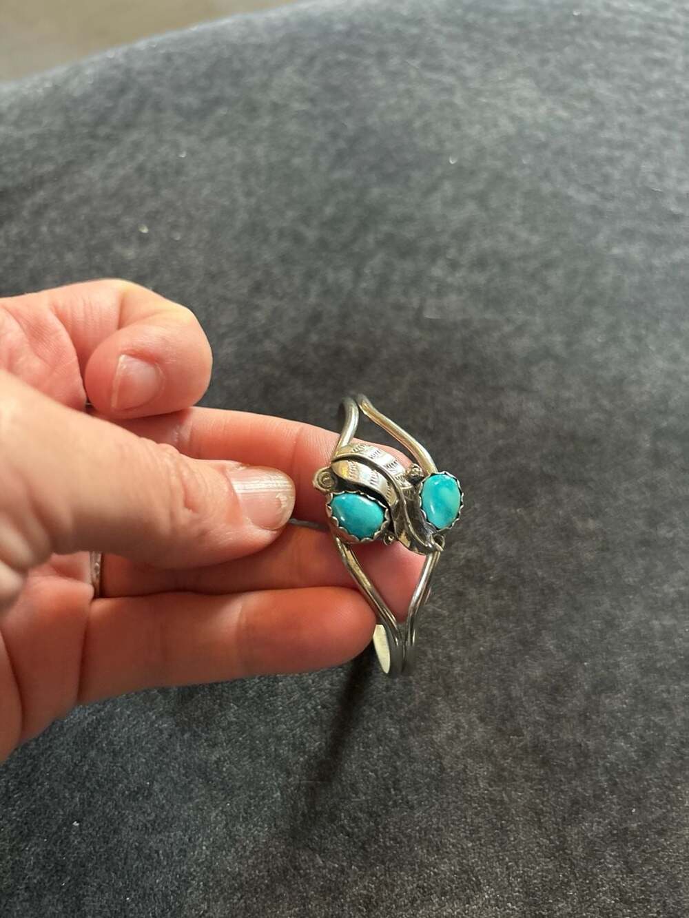 Vintage Navajo Sterling Silver and Turquoise Stone Leaf Motif Cuff Bracelet